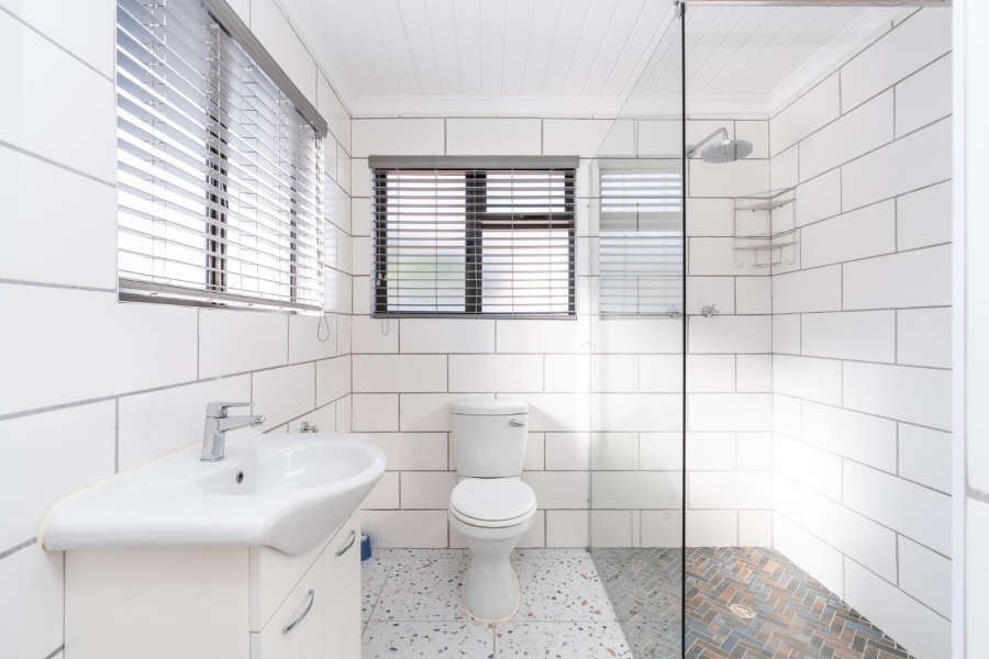 To Let 4 Bedroom Property for Rent in Mowbray Western Cape